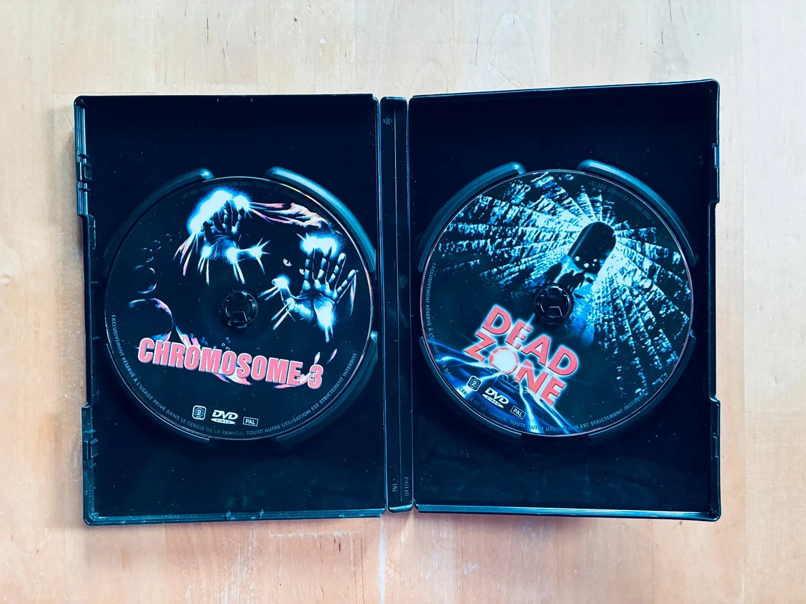 DVD dois filmes cult David Cronenberg: Chromosome 3 e Dead Zone. – photo 2
